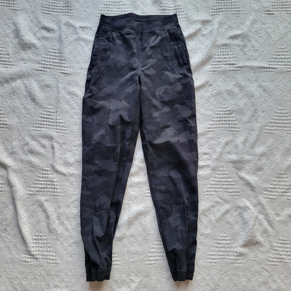 Lululemon Adapted State High-Rise Jogger *28" - Picture 2 of 12